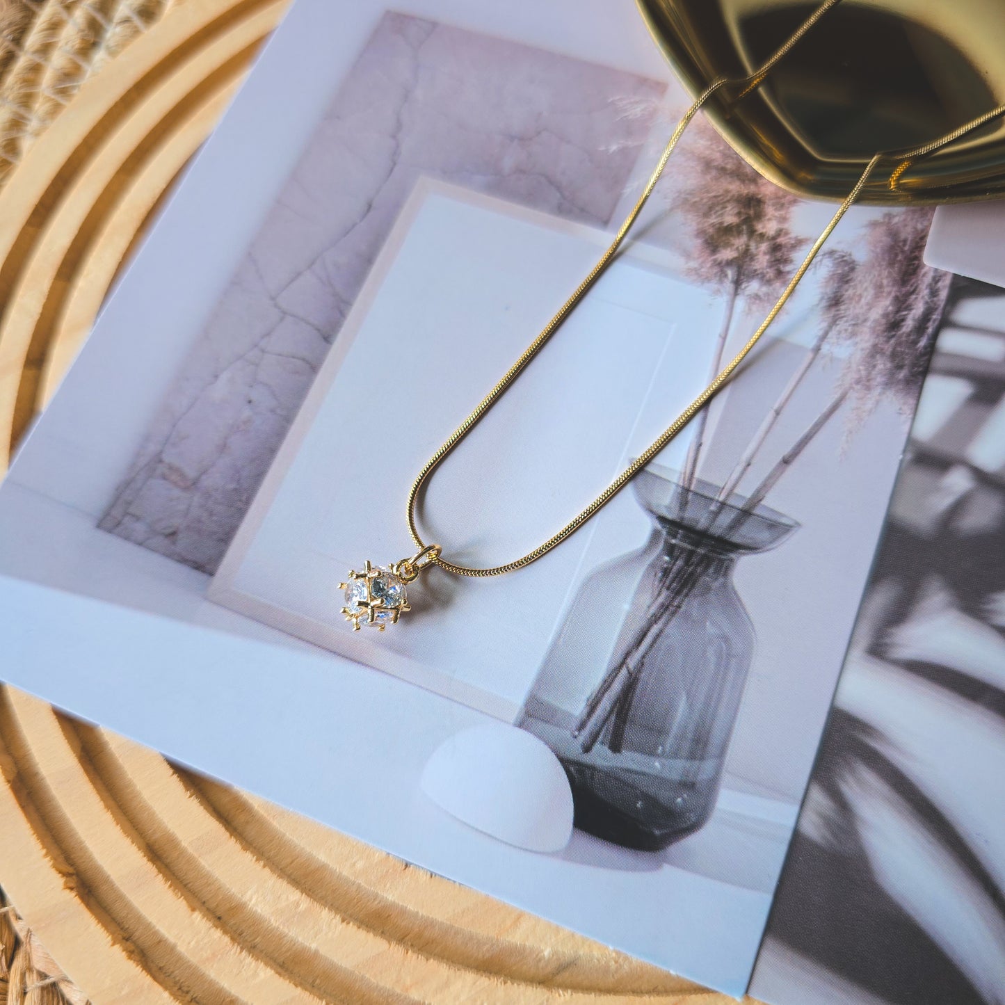 Exquisite square pendant snake chain necklace