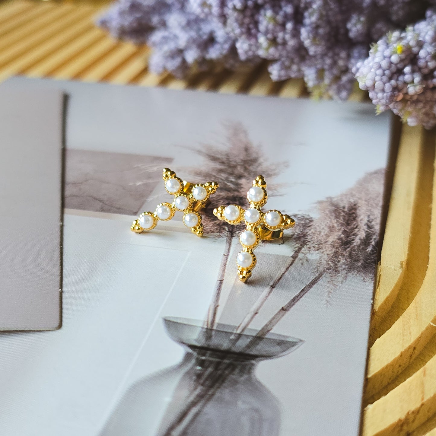 Pearl stud cross earrings