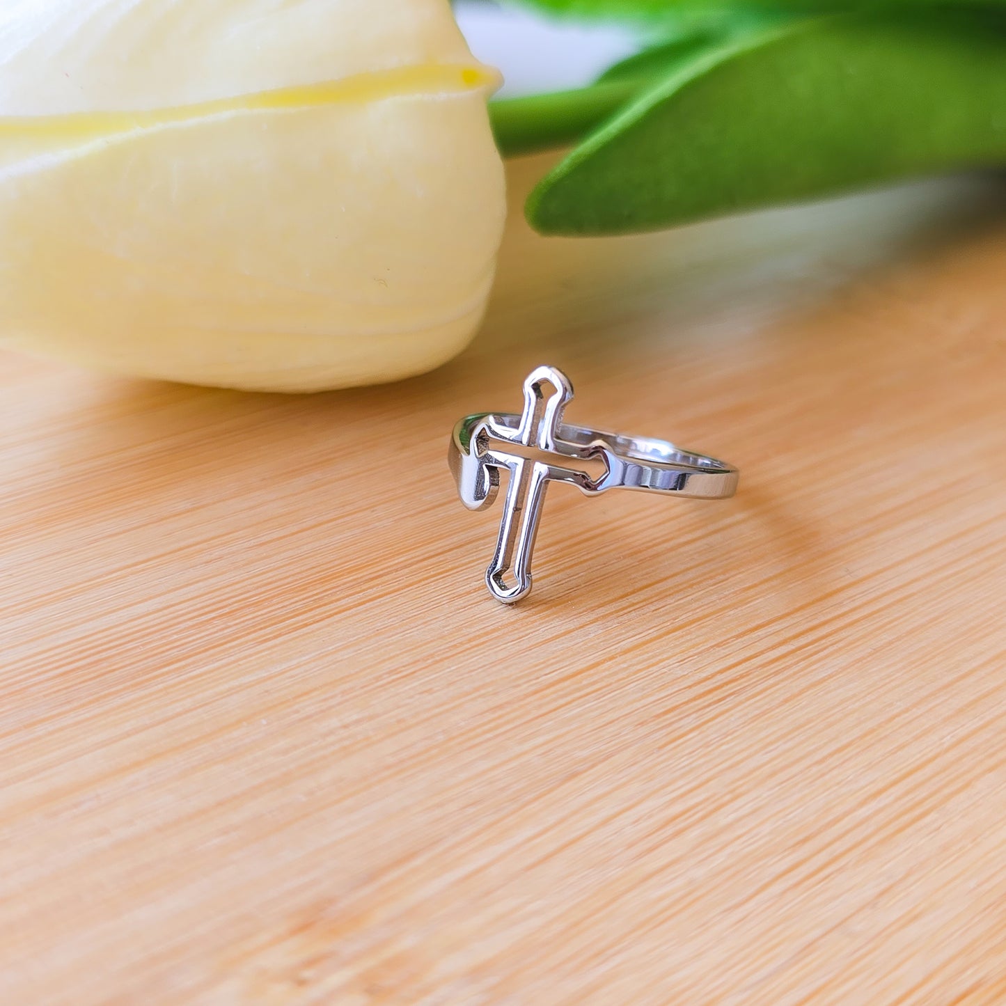 Cross silver adjustable