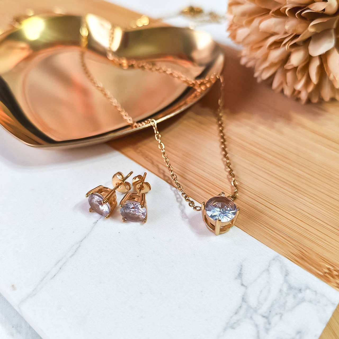 Elegant Zircon set