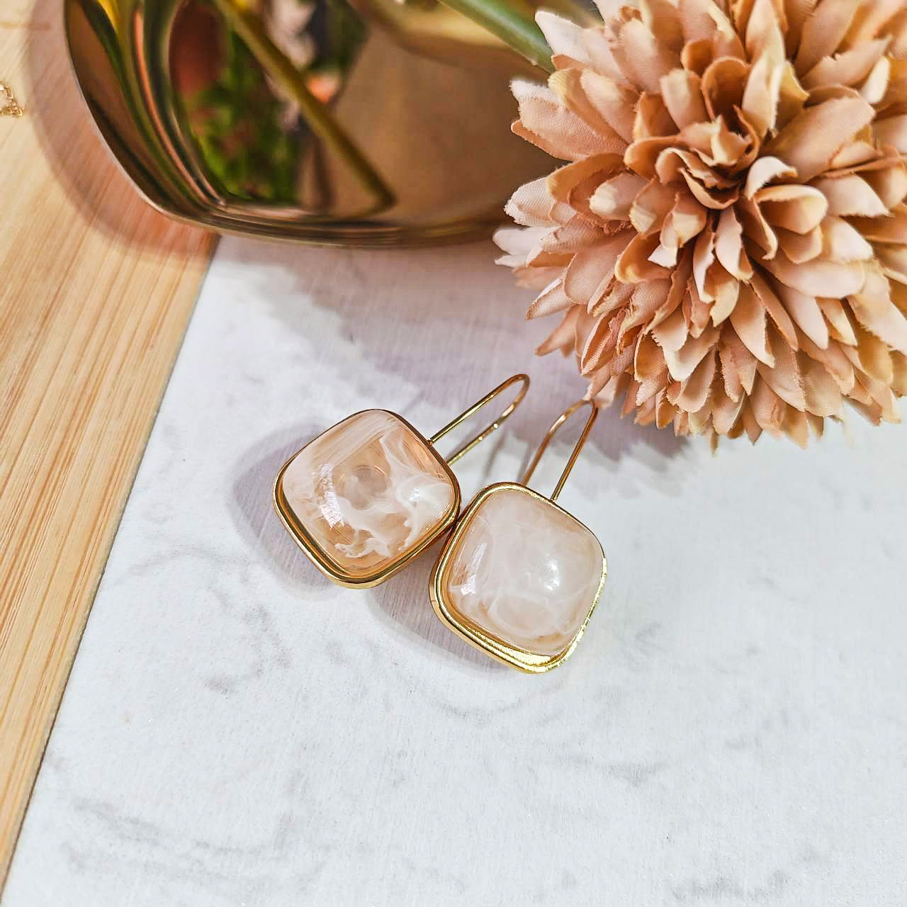 Geometric soft design earrings