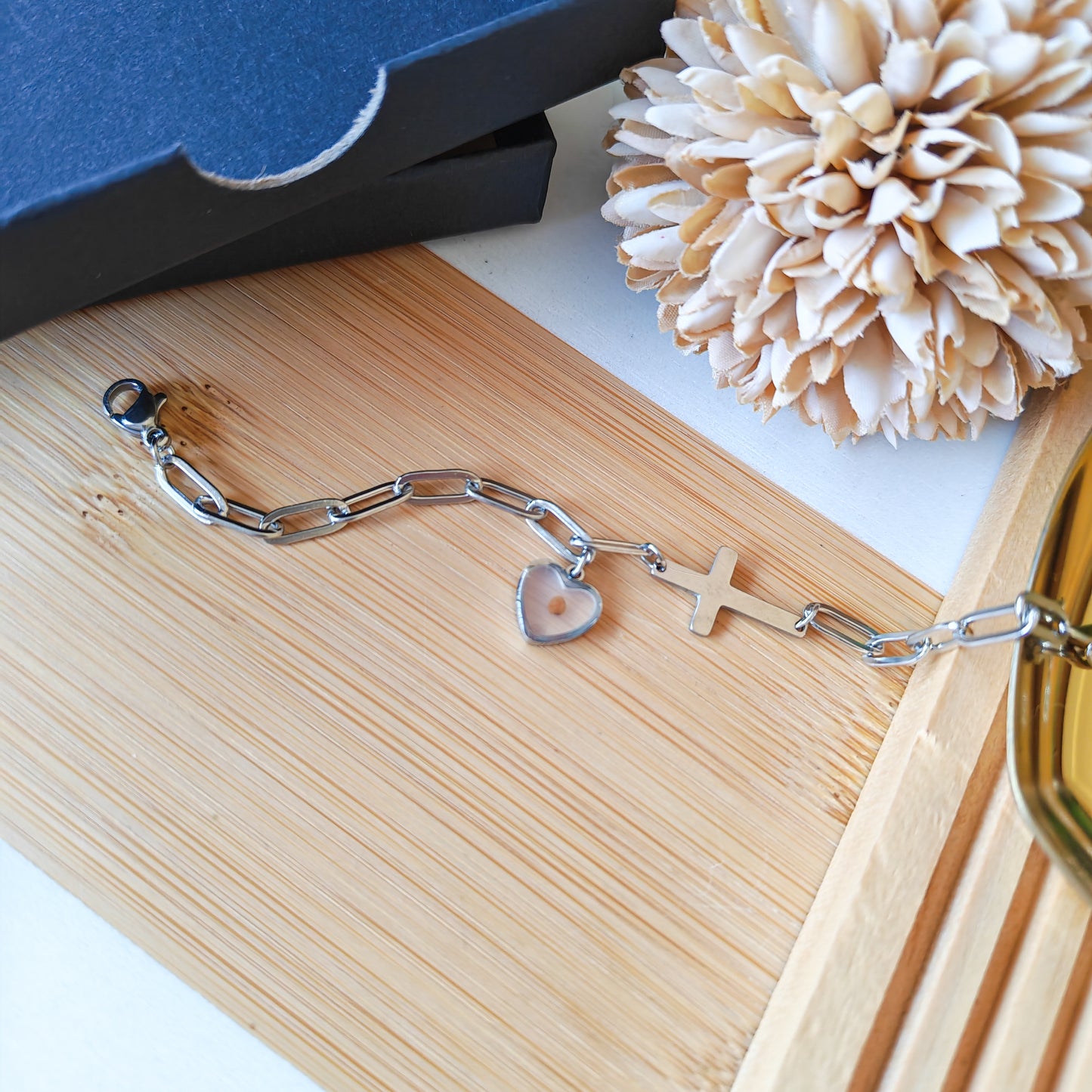 Mustard seed heart bracelet with Box