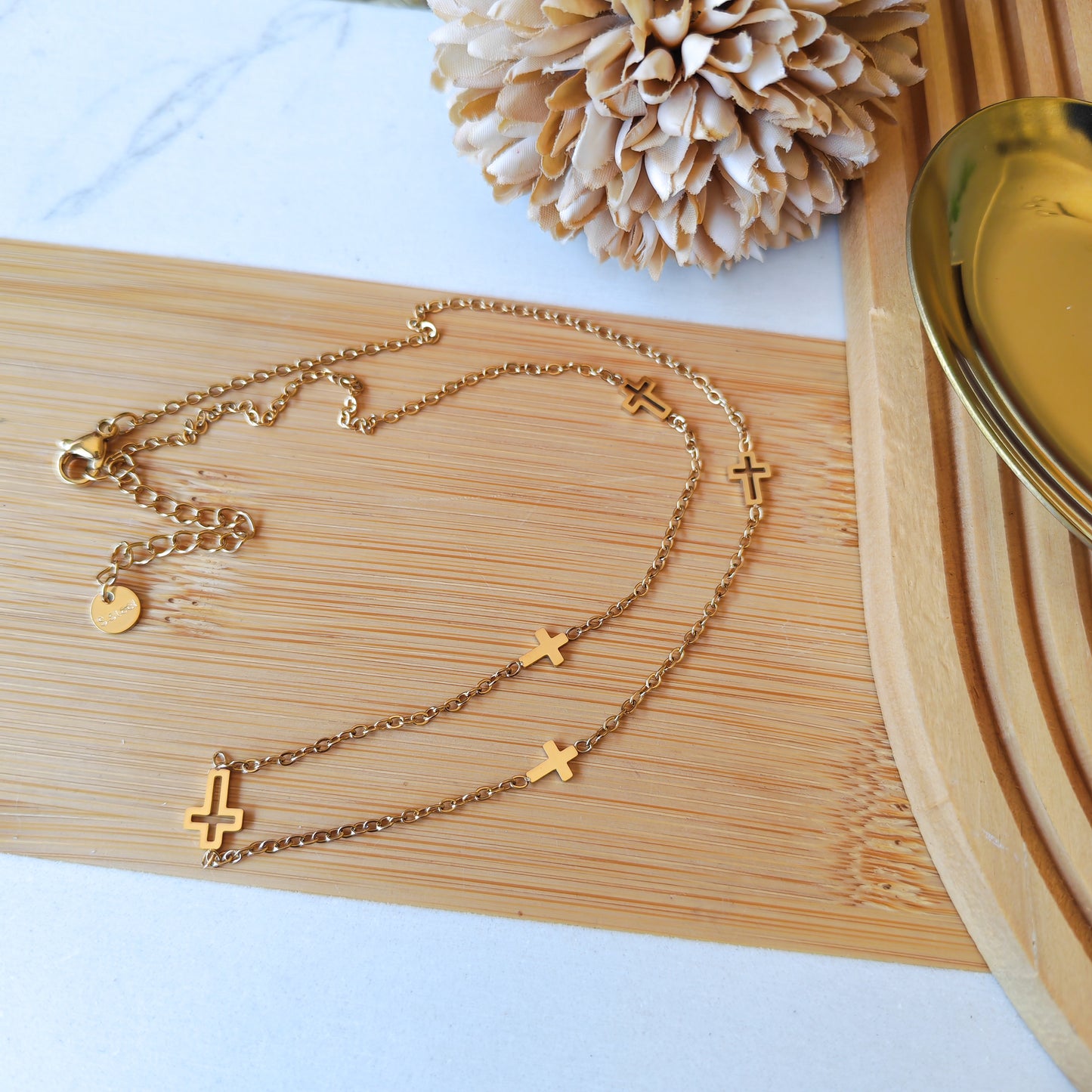 Cross Minimalist Gold necklace