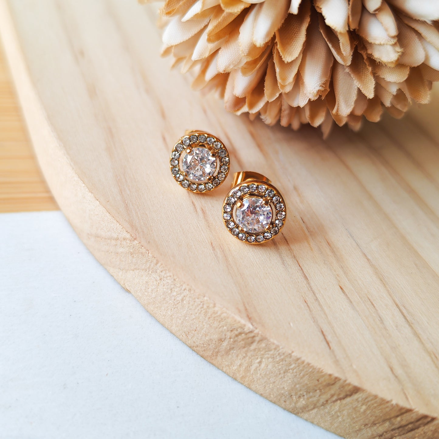 Rhinestone Gold stud earrings