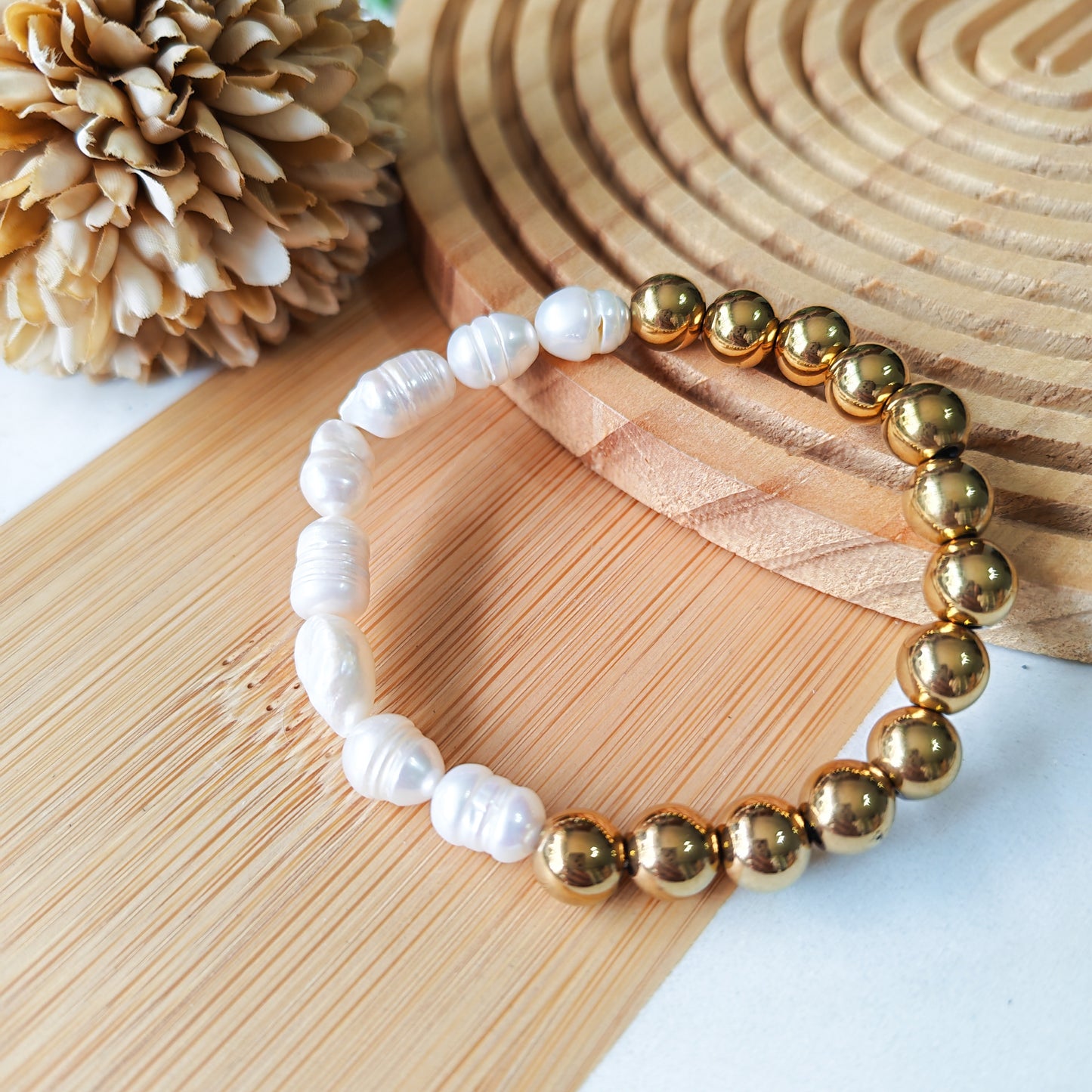 Luxury pearl Gold bracelet