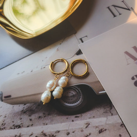 Fresh water pearl string earrings