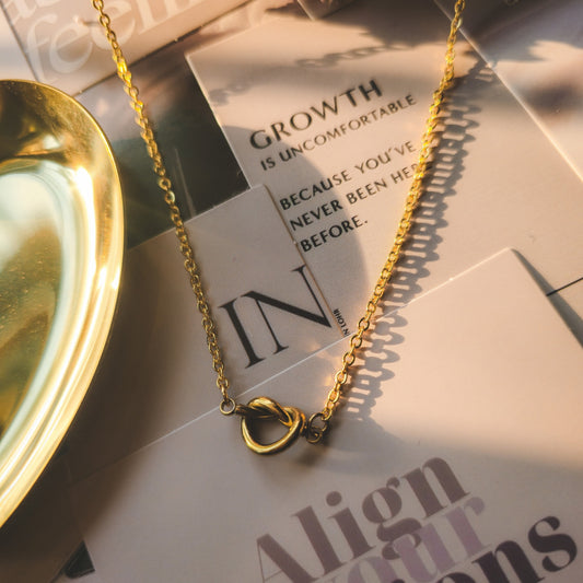Knot GOLD necklace