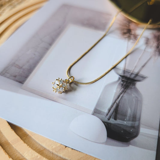 Exquisite square pendant snake chain necklace