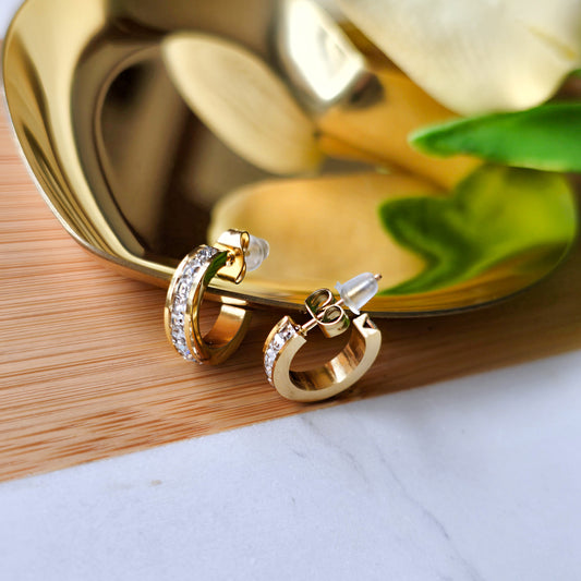 Geometric gold elegant earrings