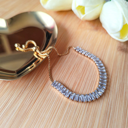 Adjustable Zirconium silver/gold stone