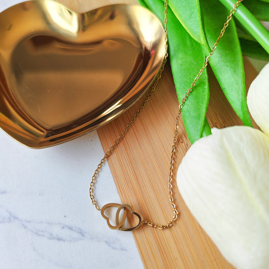 Hold on Heart gold necklace