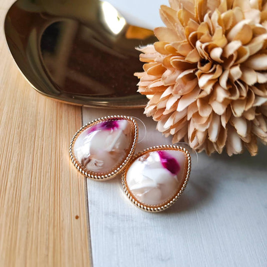 Vintage acrylic large stud earrings