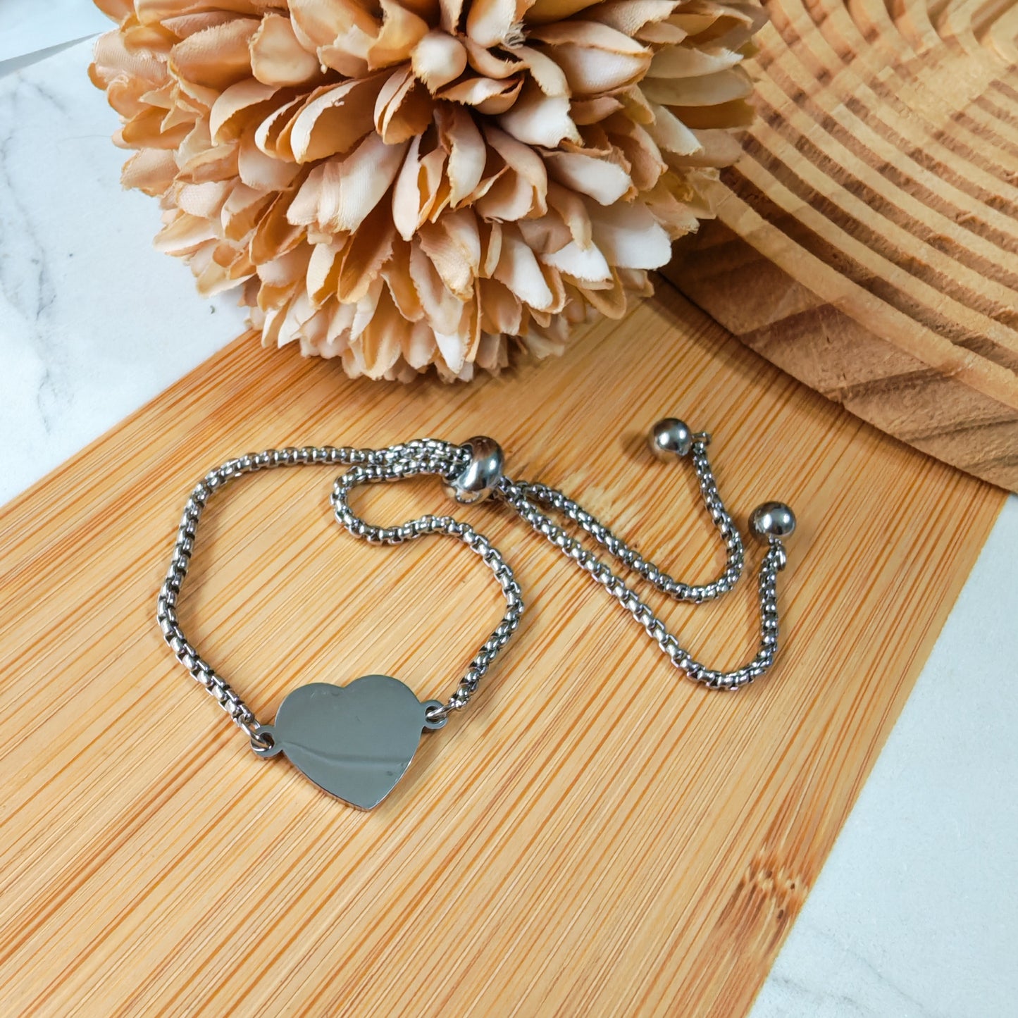 Heart adjustable silver bracelet