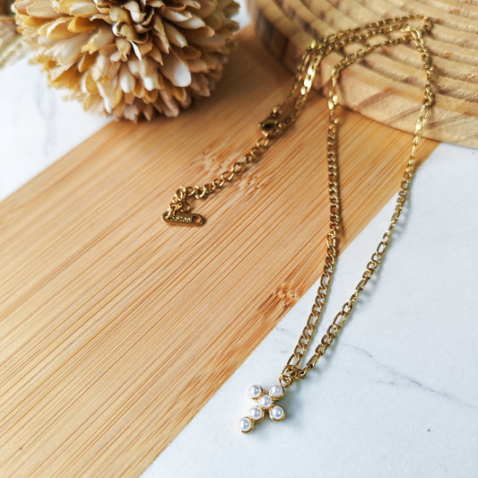 Elegant cable chain pearl cross necklace