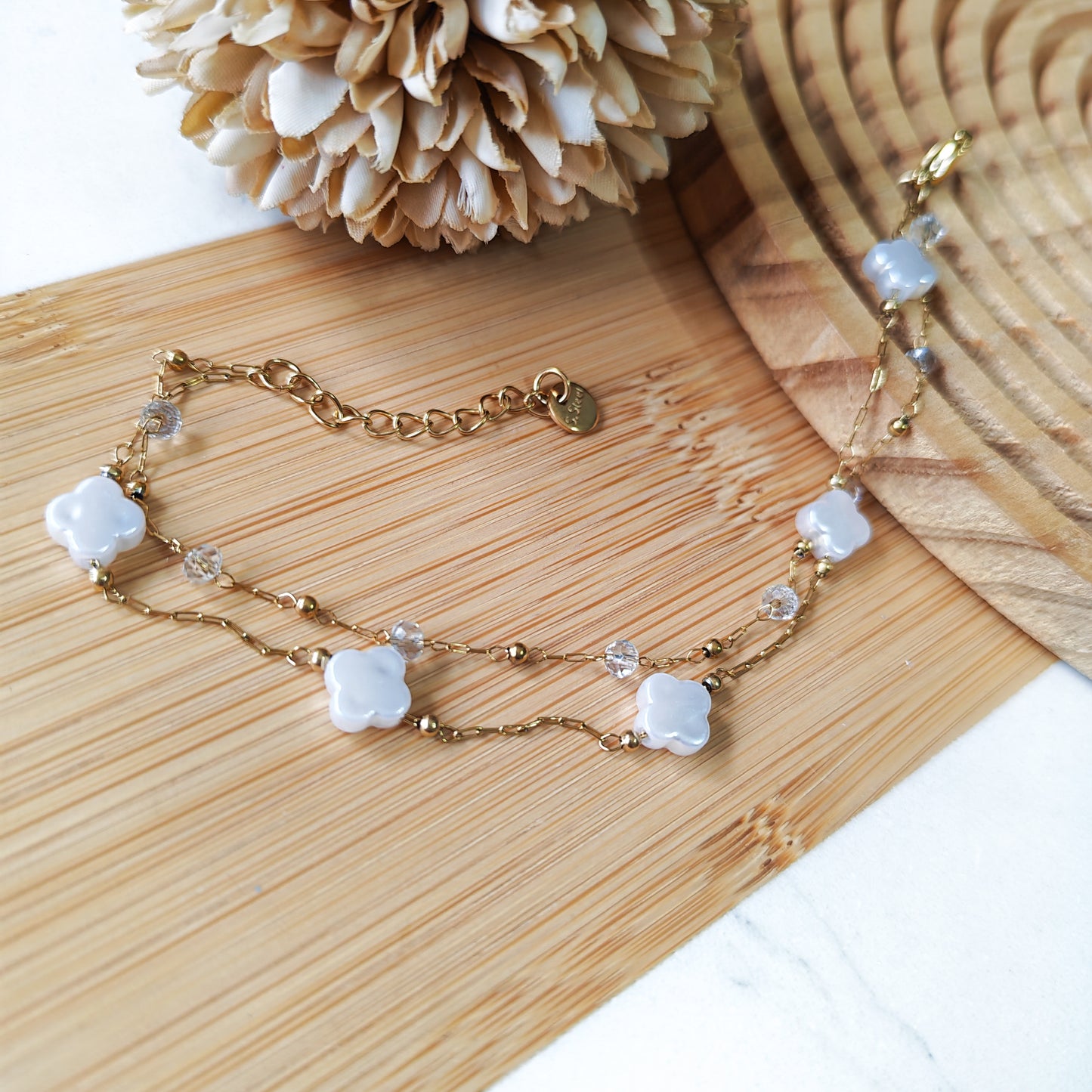 Faux pearl elegant Bead bracelet