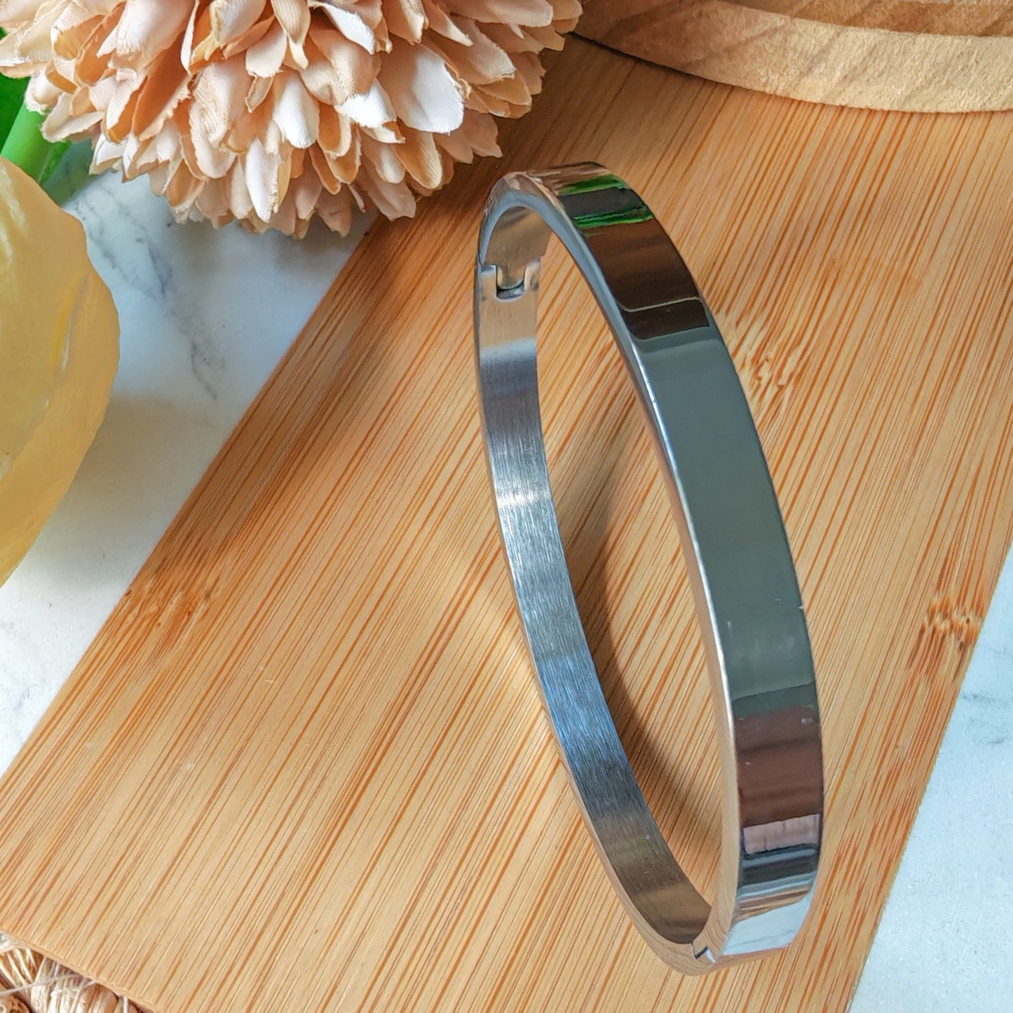 Simply style bangle 6mm silver