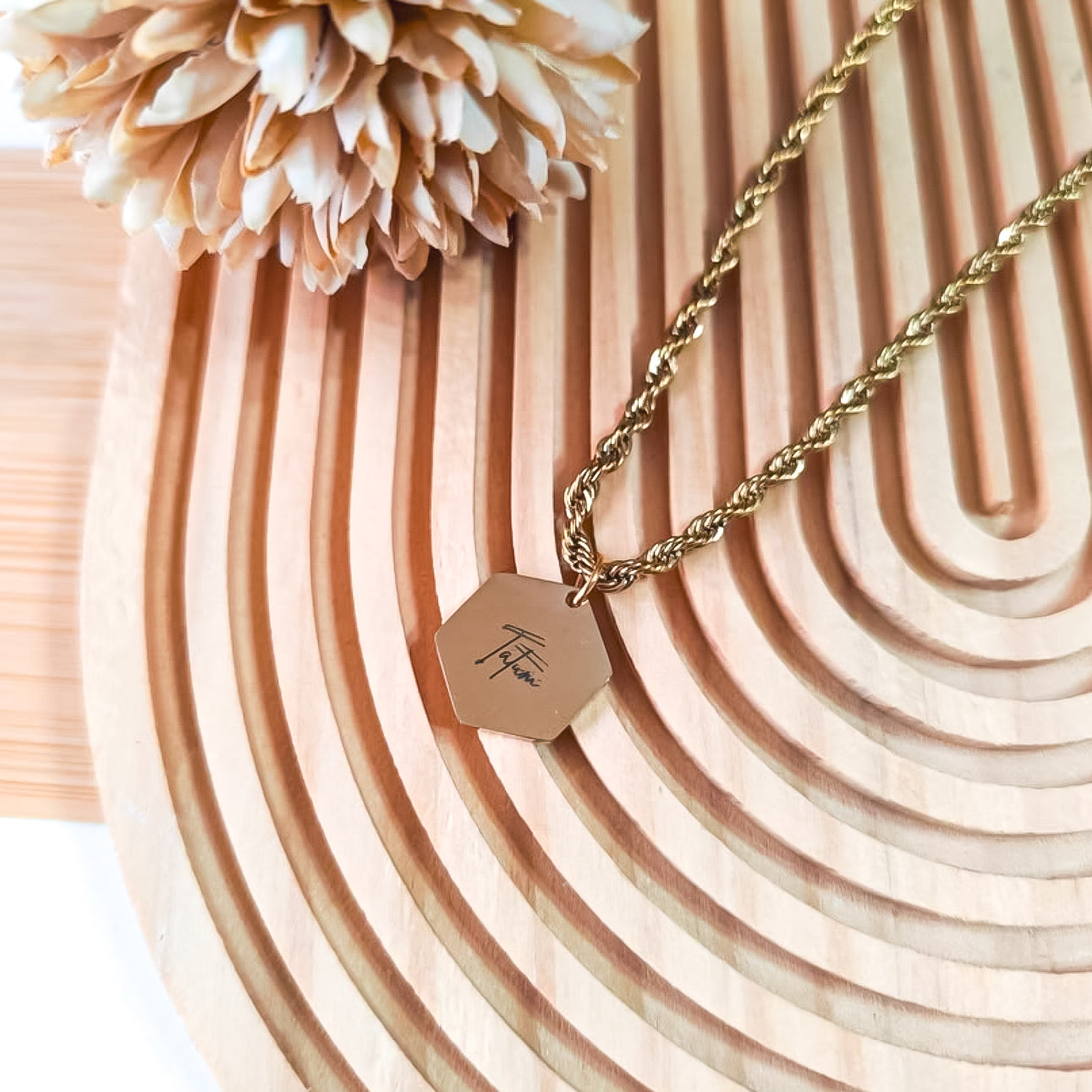 Gold custom pendant and necklace